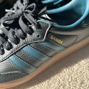 adidas WMNS SAMBA OG 'BLACK ARCTIC NIGHT
Black and Teal Athletic Shoes